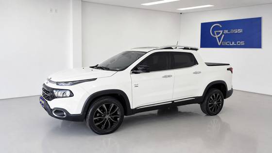 FIAT TORO 2.0 16V TURBO DIESEL FREEDOM 4WD AT9 FIAT TORO 2.0 16V TURBO DIESEL FREEDOM 4WD AT9